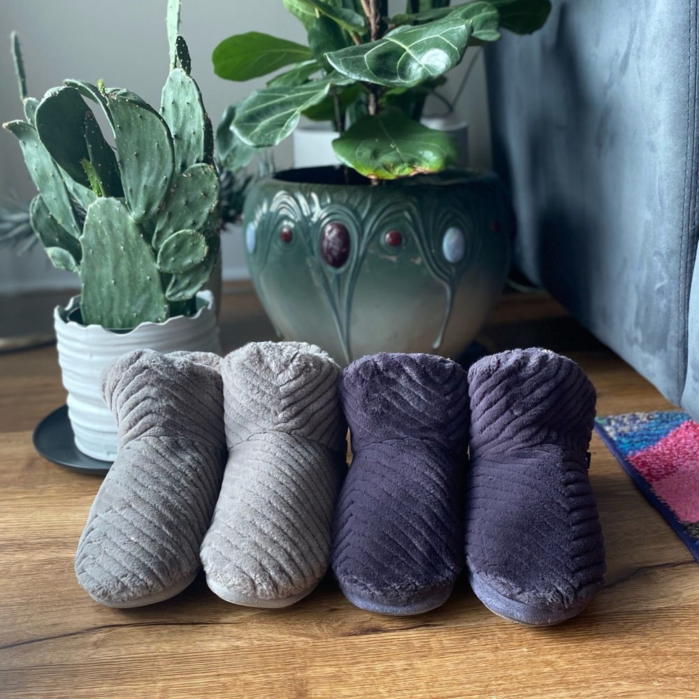2 pairs of Joules mule slippers (grey), size Medium - 7/8